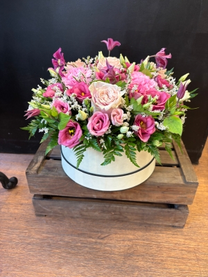 Seasonal Hatbox